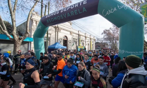 Maratón San Juan Bautista de Florencio Varela: casi 4.000 corredores desafiaron el frío